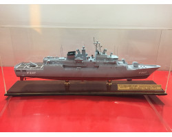 TCG KEMALREİS   F247   maketi   52 cm