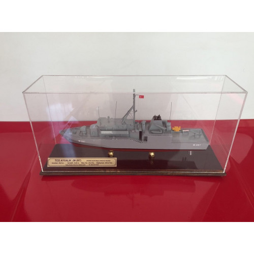 TCG AYVALIK  M267   MAYIN AVLAMA GEMİSİ  MAKETİ (35 cm)