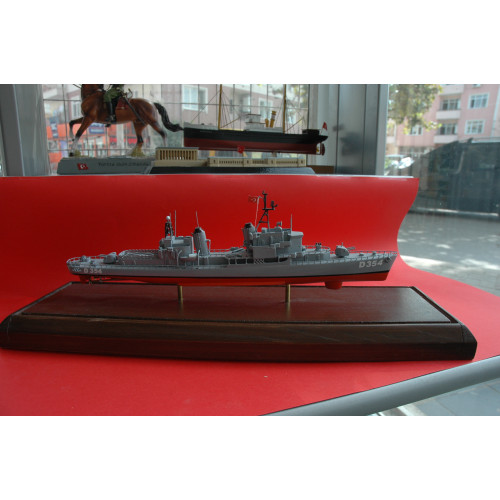 TCG KOCATEPE   D354 ( KIBRIS HAREKATINDA BATAN )   MUHRİBİ  MAKETİ  ( 37 cm )