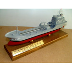 TCG YÜZBAŞI İHSAN TULUNAY  A572   AKARYAKIT GEMİSİ  MAKETİ  ( 37 cm )