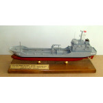 TCG YÜZBAŞI İHSAN TULUNAY  A572  maketi    37 cm