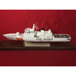 TCG UMUT  703   SAHİL GÜVENLİK KORVETİ  MAKETİ  ( 40 cm )